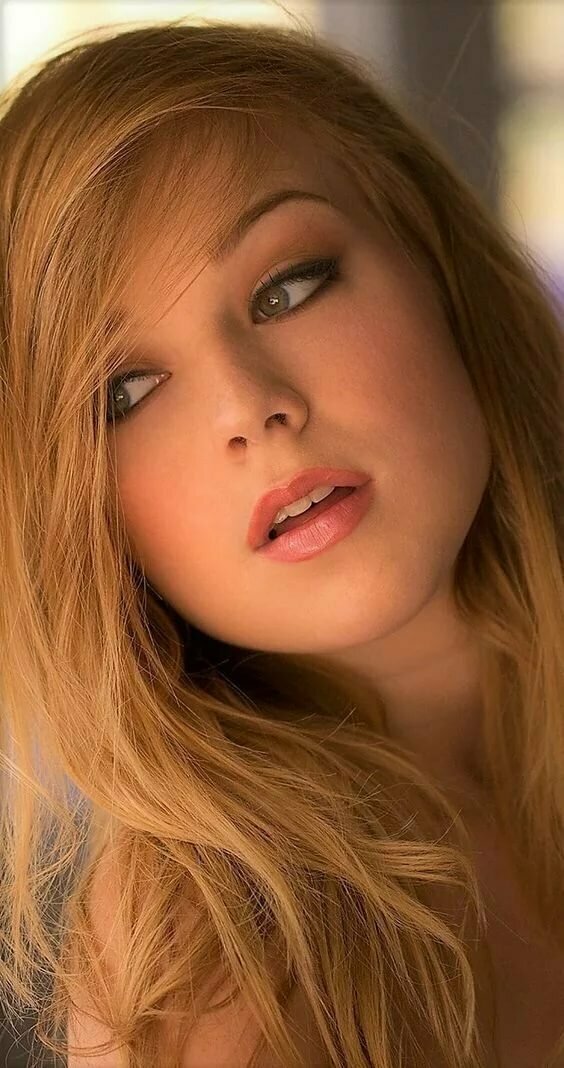 alaina fox фото