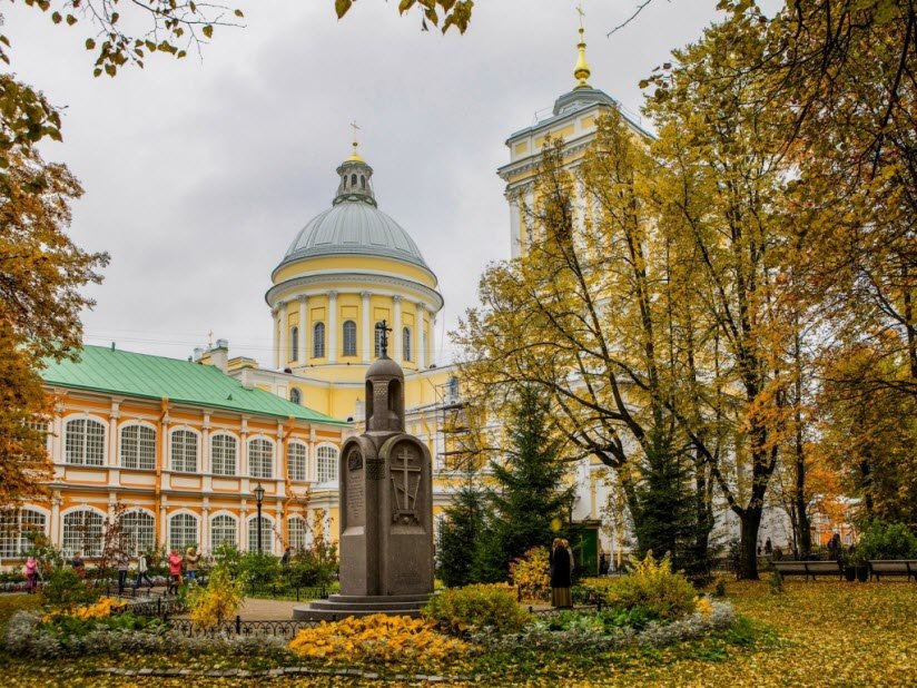 александро-невская лавра собор фото