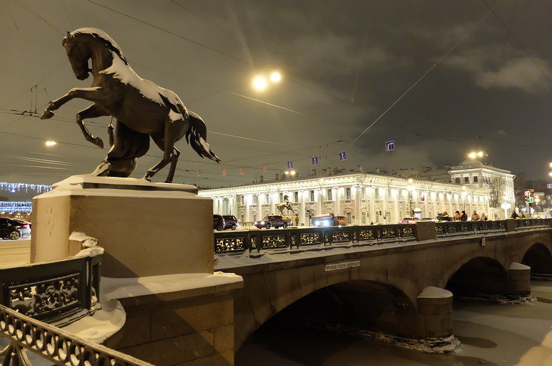 аничков мост в санкт петербурге фото