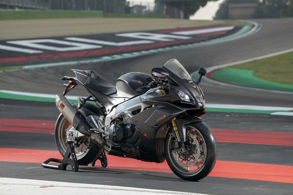Aprilia RSV4 фото