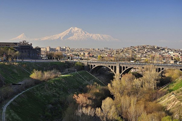 армения город ереван фото