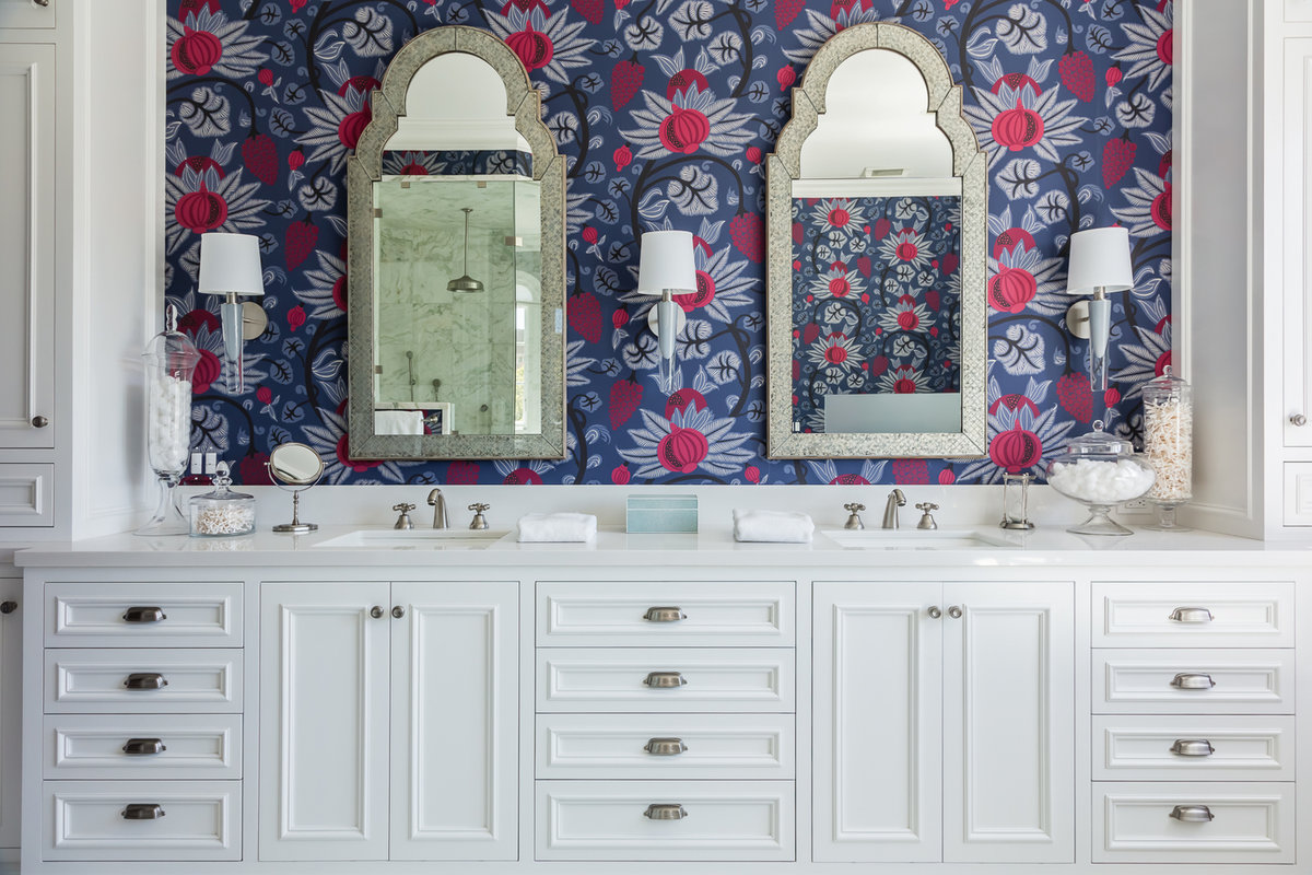 bathroom decor blue white powder rooms фото