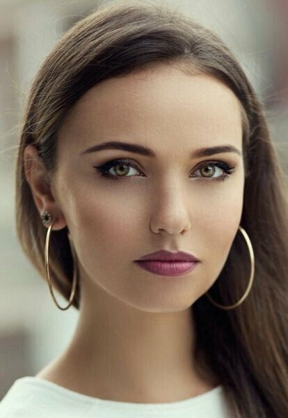 beautiful woman фото
