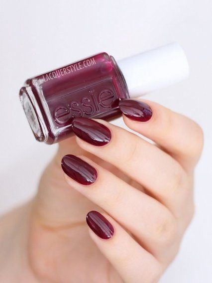 berry naughty essie фото