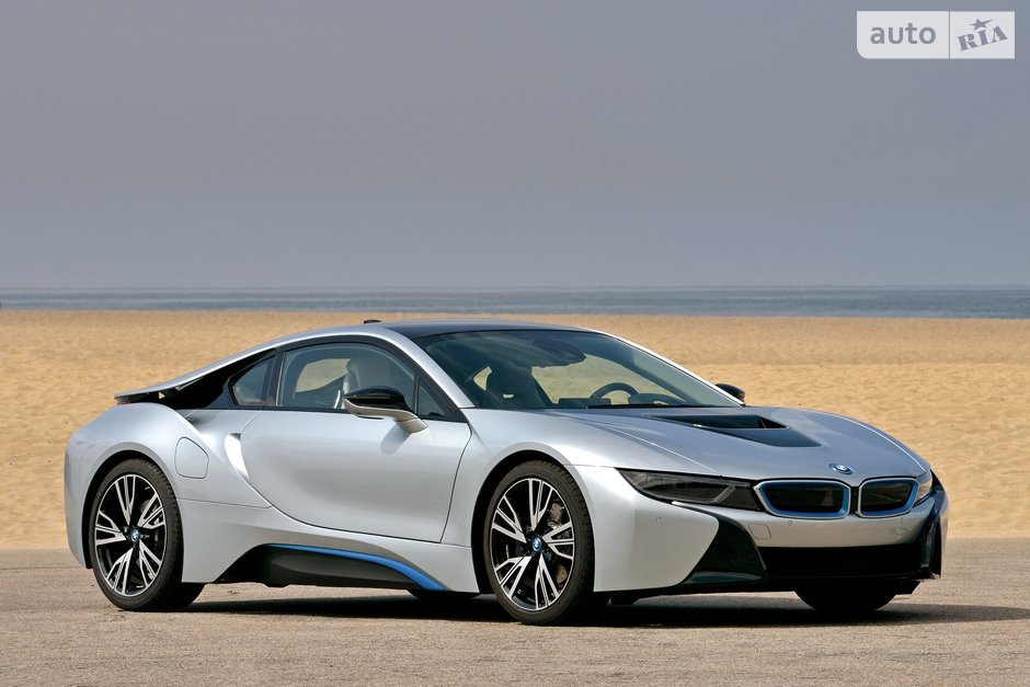 BMW i8 фото