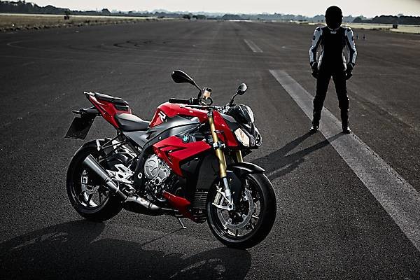 bmw s1000r обои фото