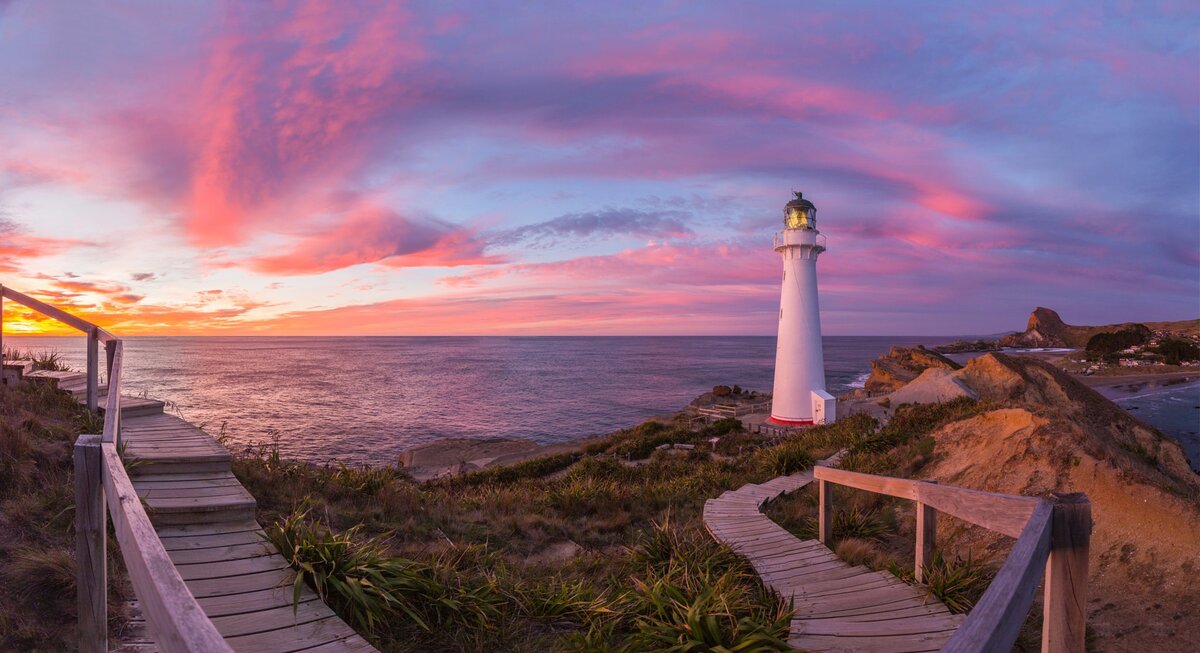 Castle Point Lighthouse фото