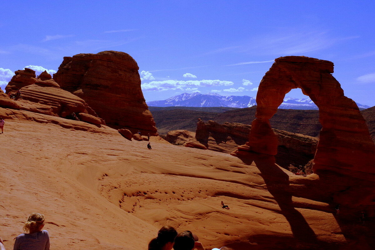 delicate arch, arches national park, utah фото