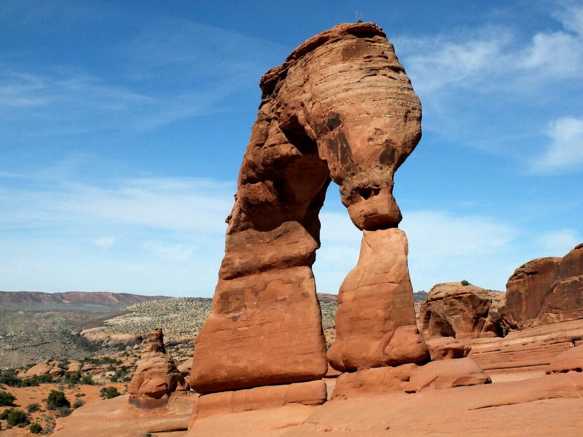 delicate arch, arches national park, utah фото