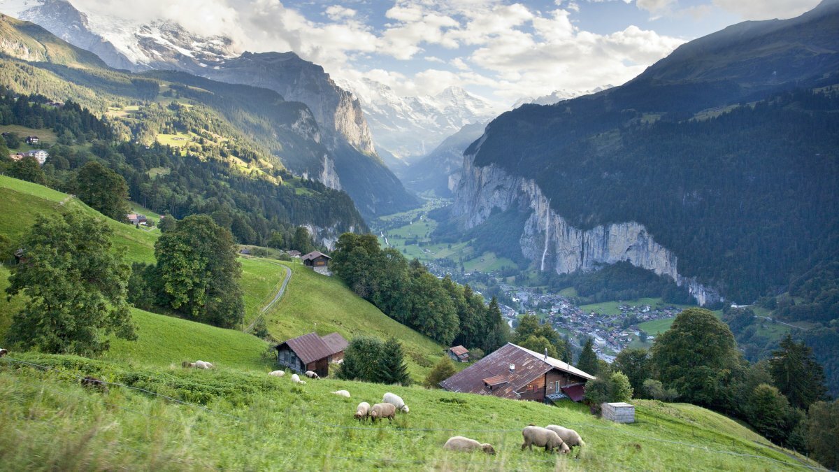 долина лаутербруннен (lauterbrunnen valley), швейцария фото