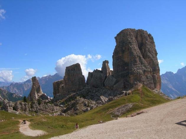 доломитовые альпы камни на вершинах гор фото