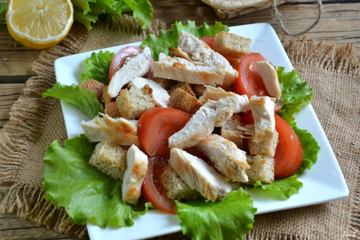 домашний салат цезарь с курицей фото