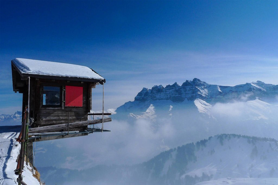 домик в горах альпы фото