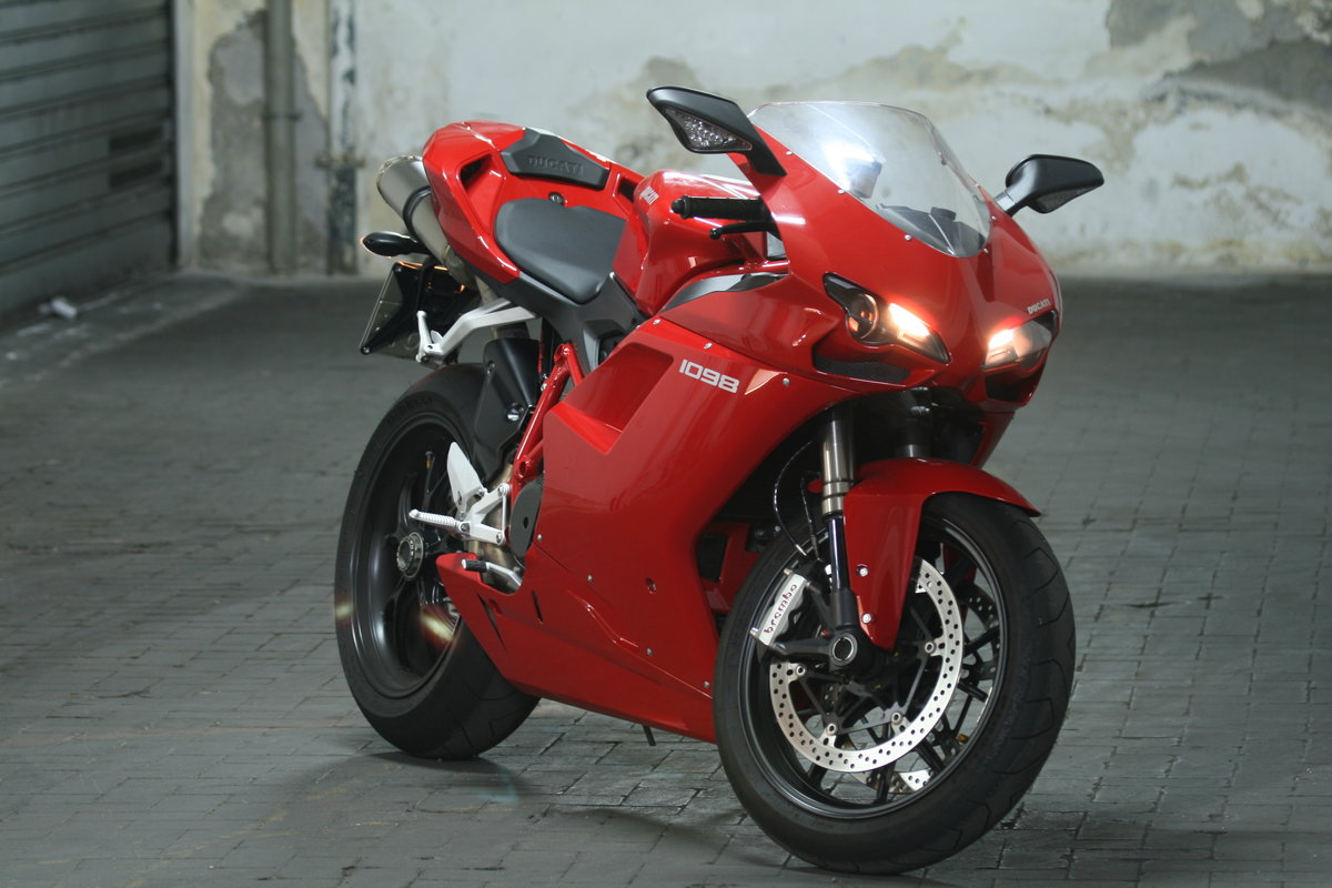 ducati спортбайк фото