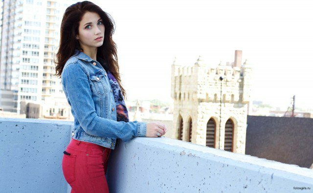 emily rudd фото