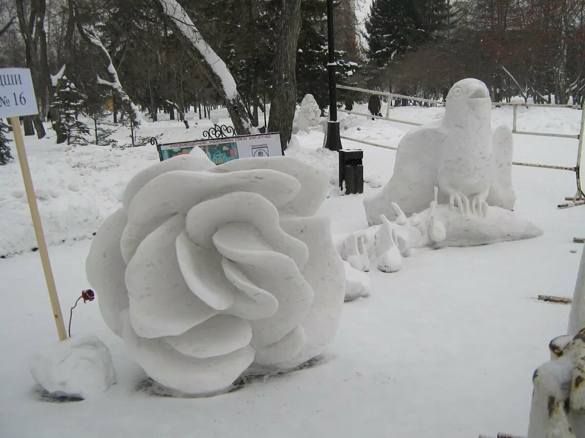 фигуры из снега фото
