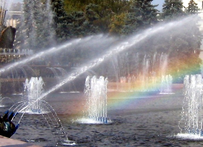 Фонтан радуги фото