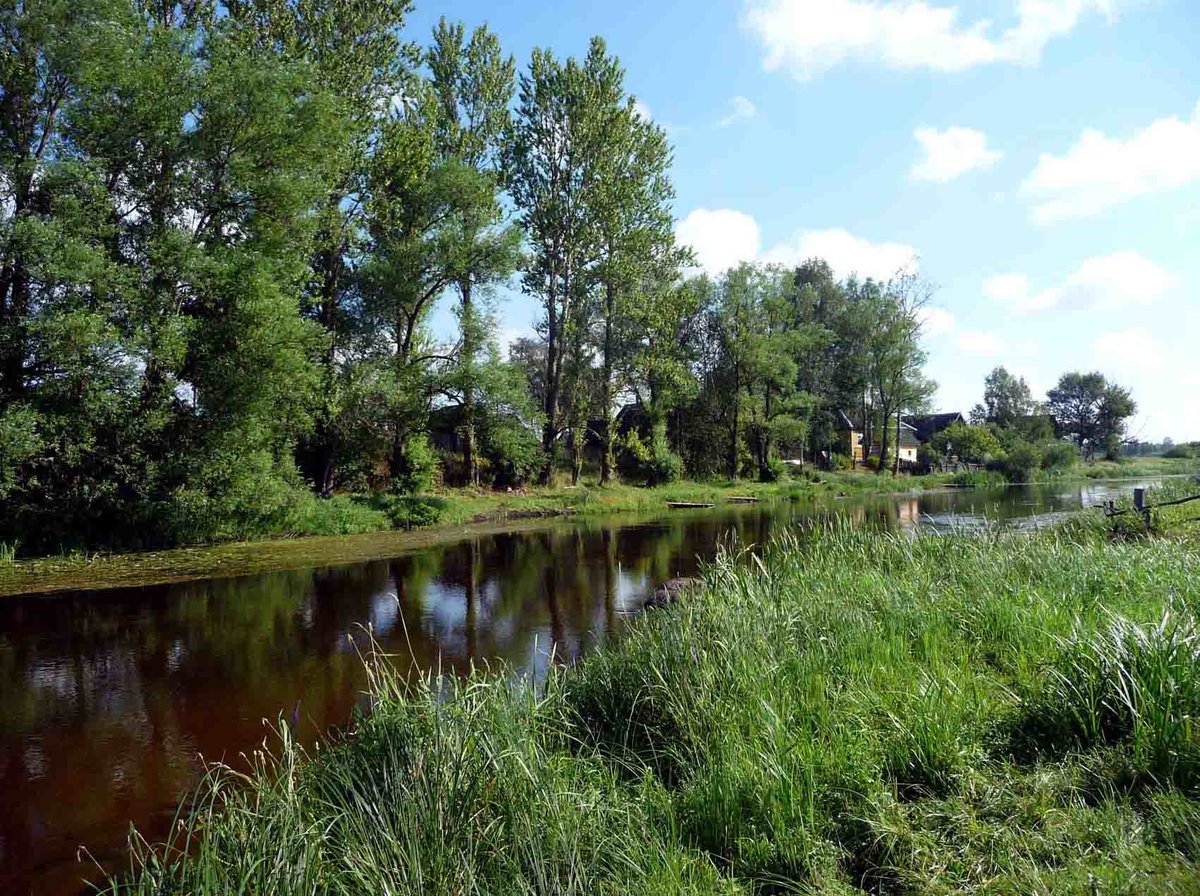фото деревни вдоль реки фото