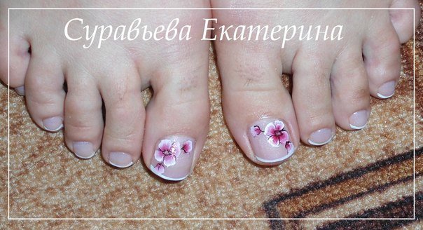фото педикюра френч на ногах фото