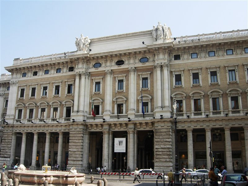 галерея альберто сорди (galleria alberto sordi), рим фото