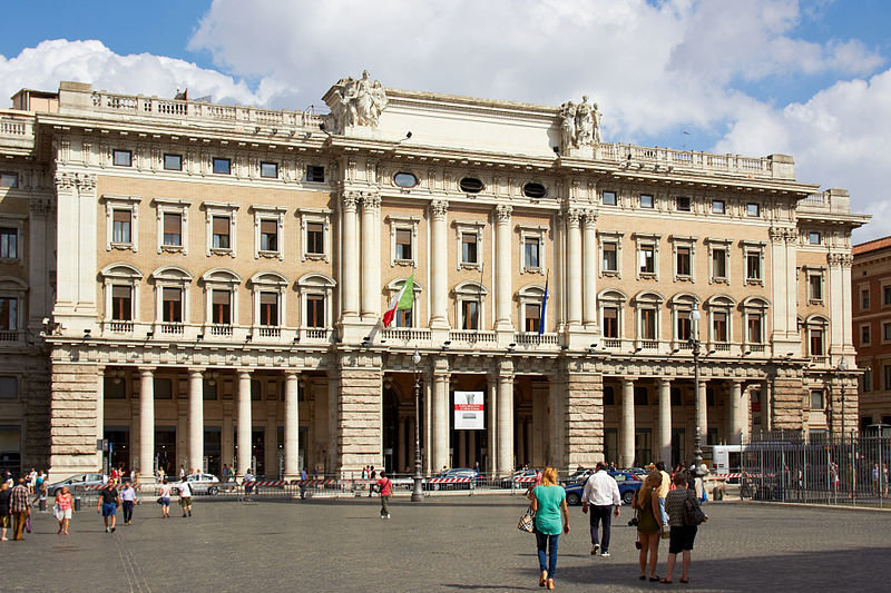 galleria alberto sordi в риме фото