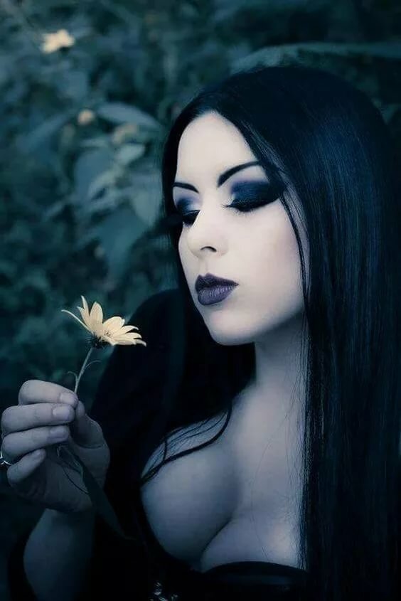 готика сексуально dark beauty фото
