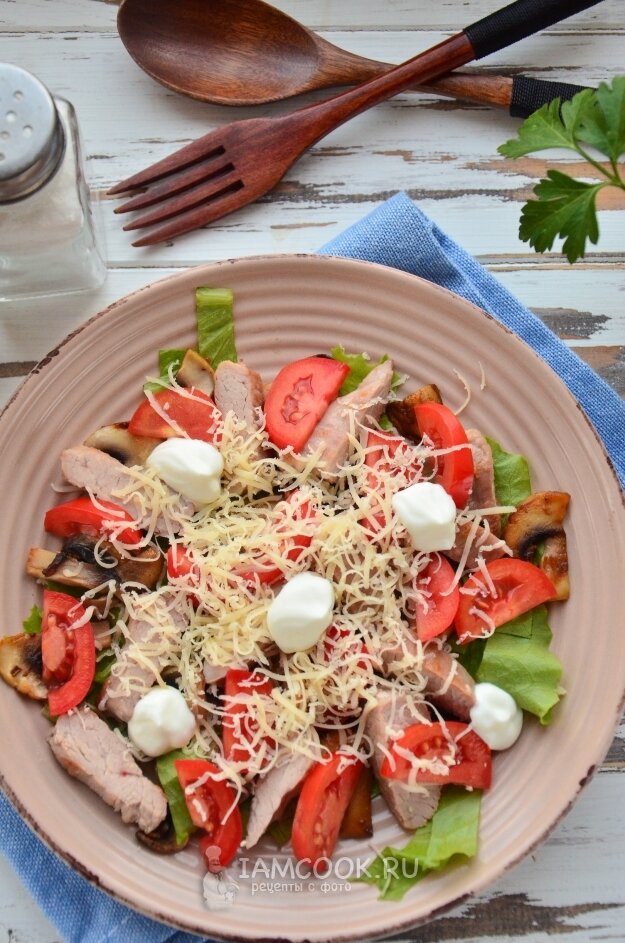 картинка салата цезарь с морепродуктами фото