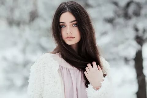 картинки красивых девушек зимой фото