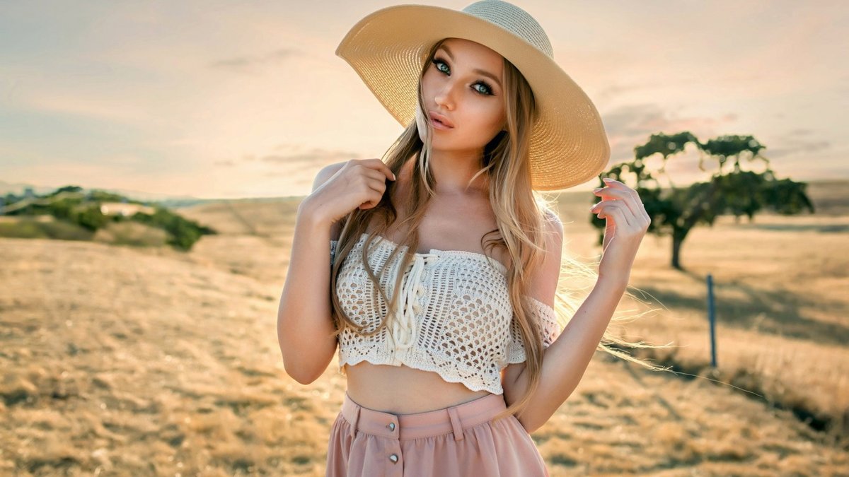 красивые девушки блондинки в шляпе фото