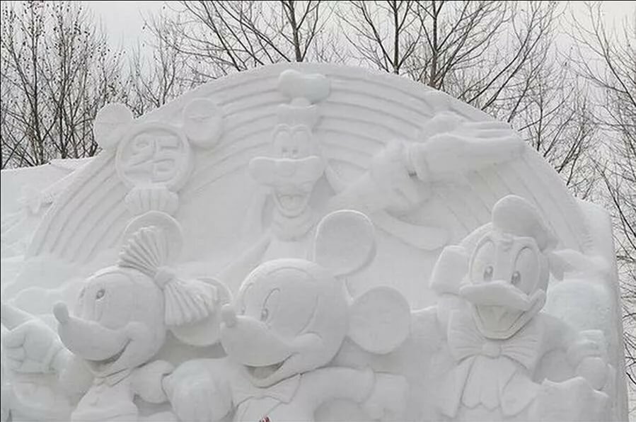 красивые скульптуры из снега фото