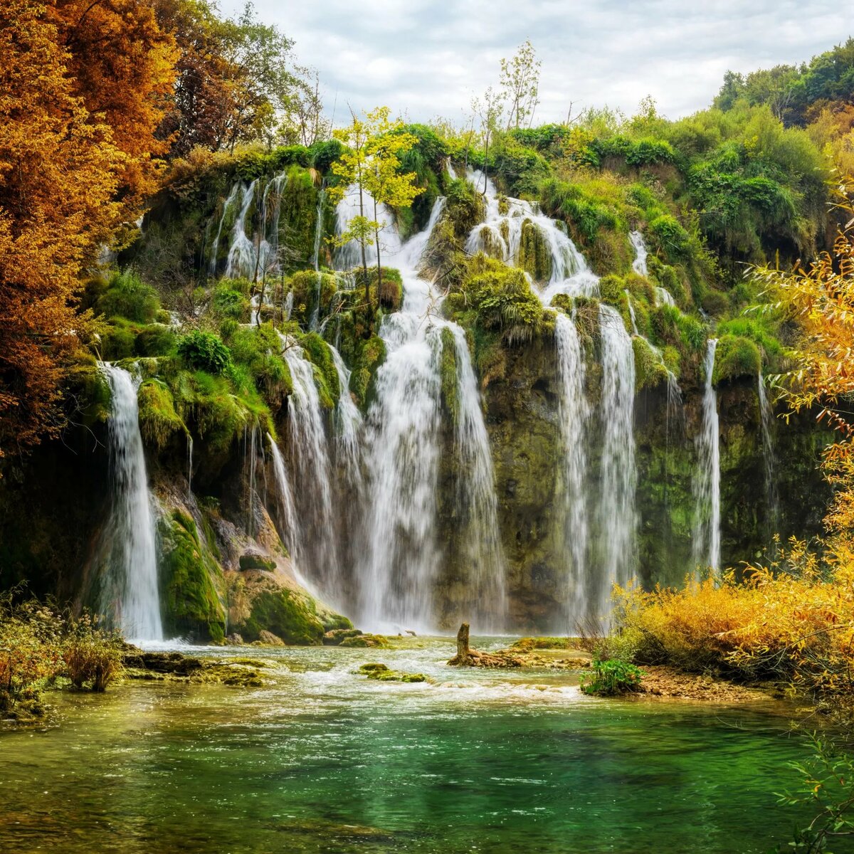 красивый водопад фото