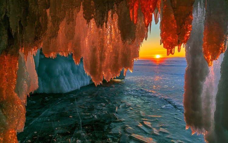 ледяные пещеры байкала фото