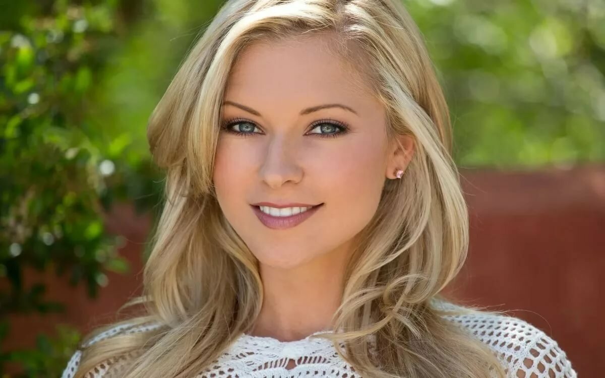 Лена Николь фото