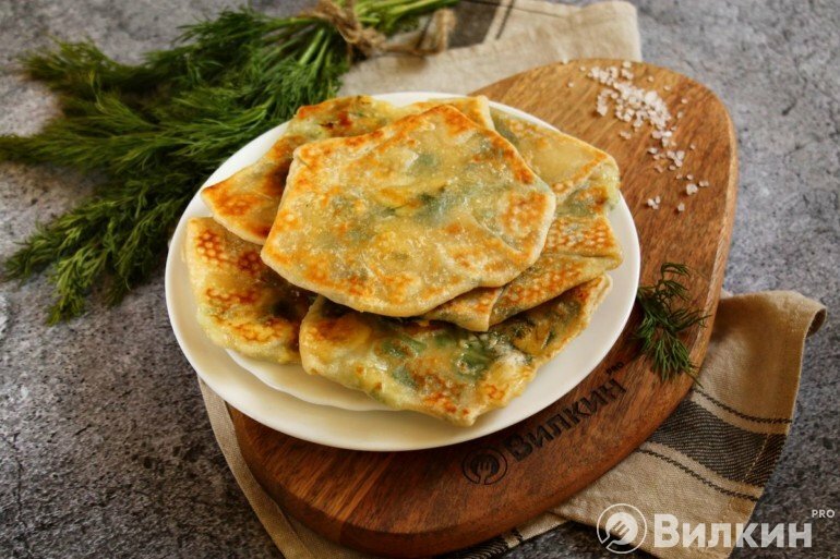 лепешка с сыром и зеленью фото