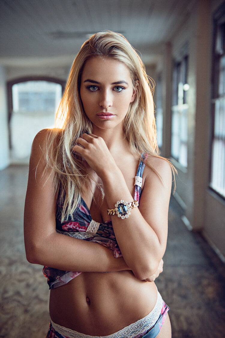 мэдисон исман hot фото