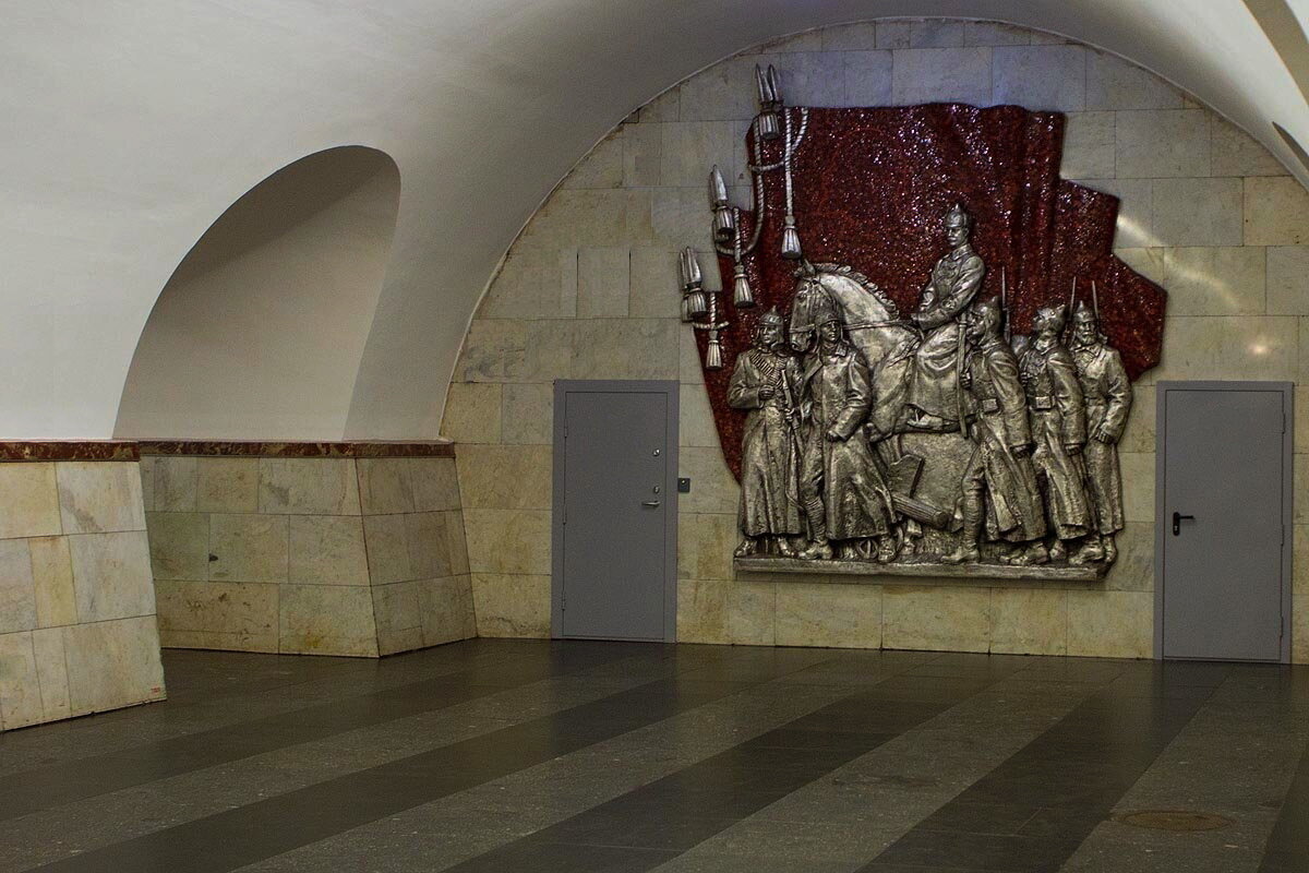 метро фрунзенская барельеф фото