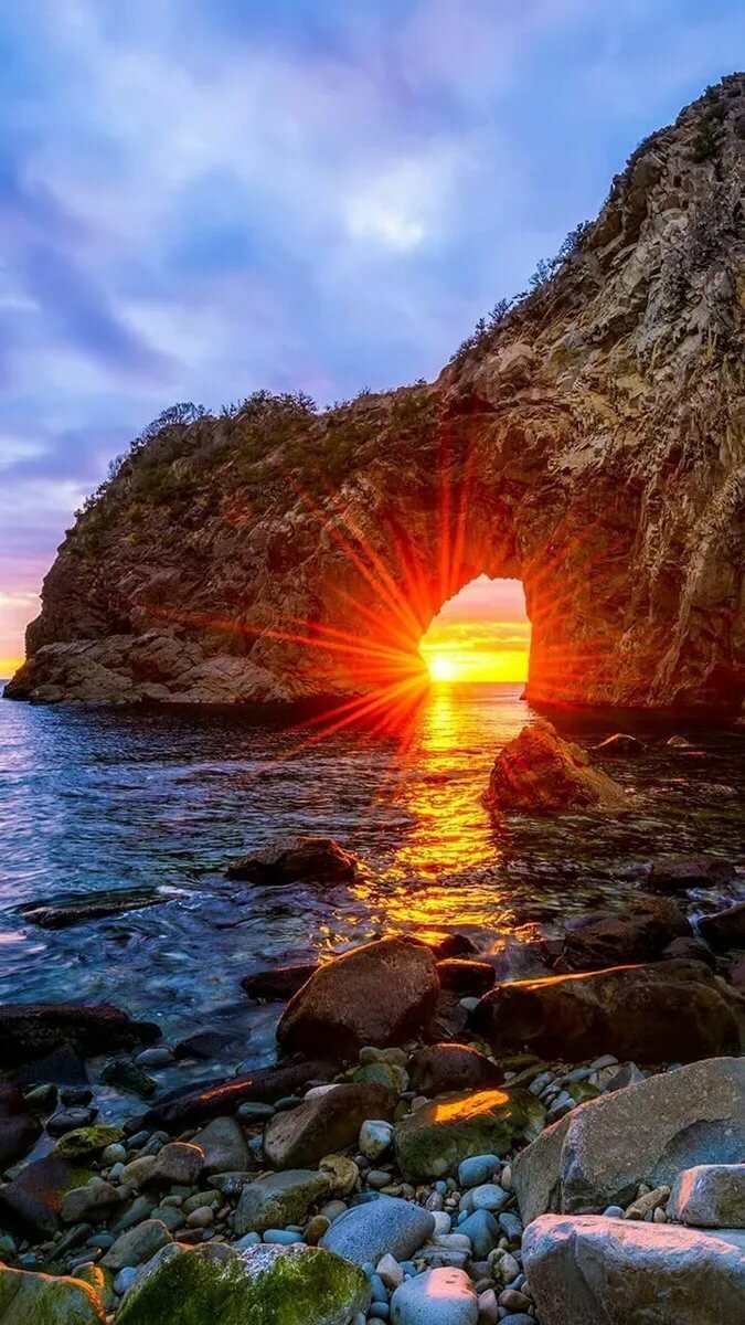 море скала солнце фото