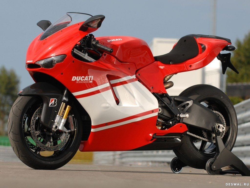мотоцикл ducati desmosedici rr фото