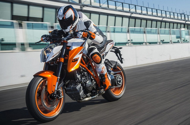 мотоцикл ktm 1290 super duke r фото