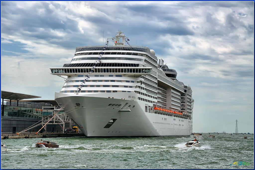 msc splendida 5 круизный лайнер фото