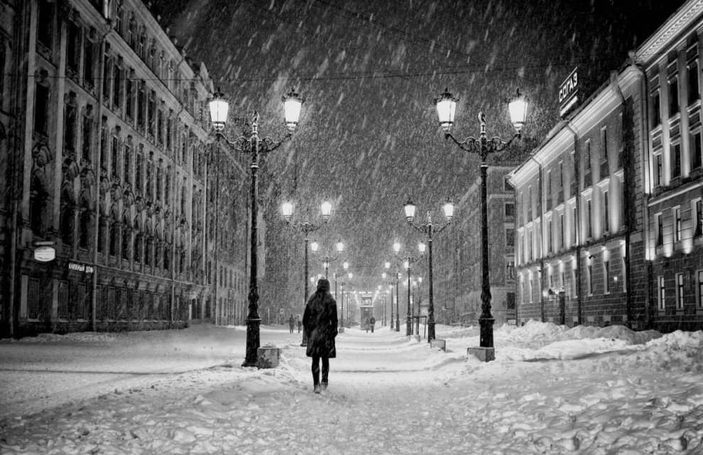 ночная улица в снегу фото