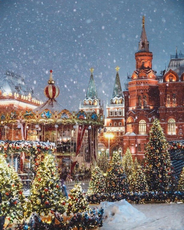 новогодняя москва 2019 фото