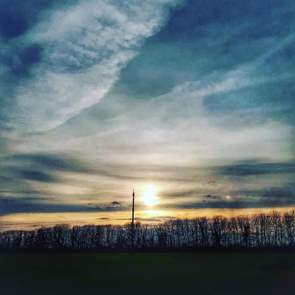 облака ветер фото