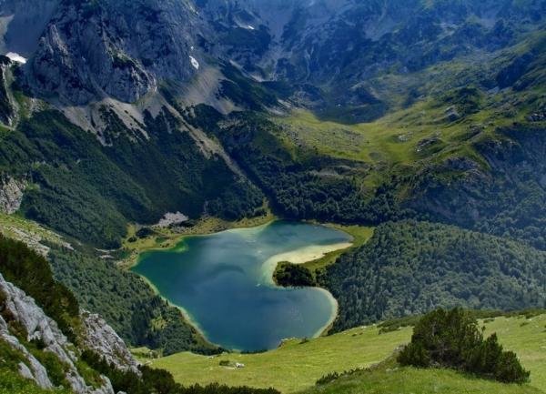 озеро плужине фото
