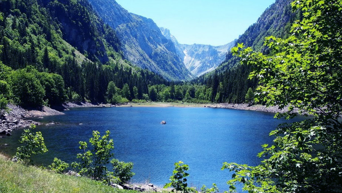 озеро сары челек фото