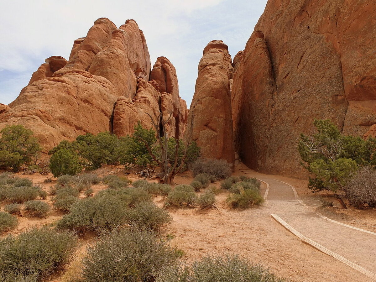 парк долина монументов (monument valley) в сша фото