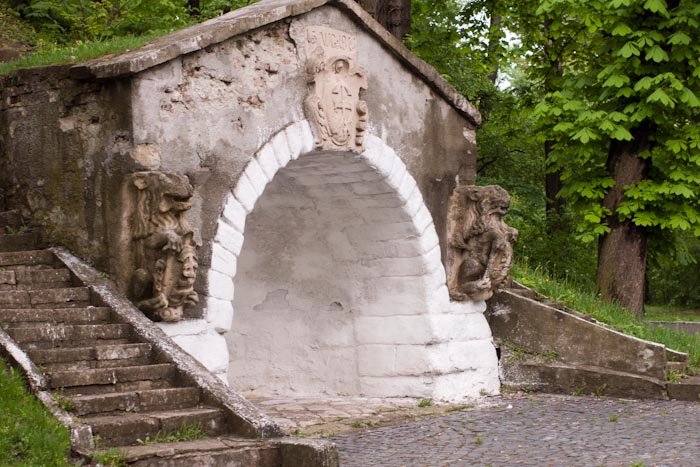 парк высокий замок во львове фото