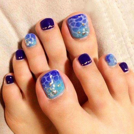 педикюр синий фото