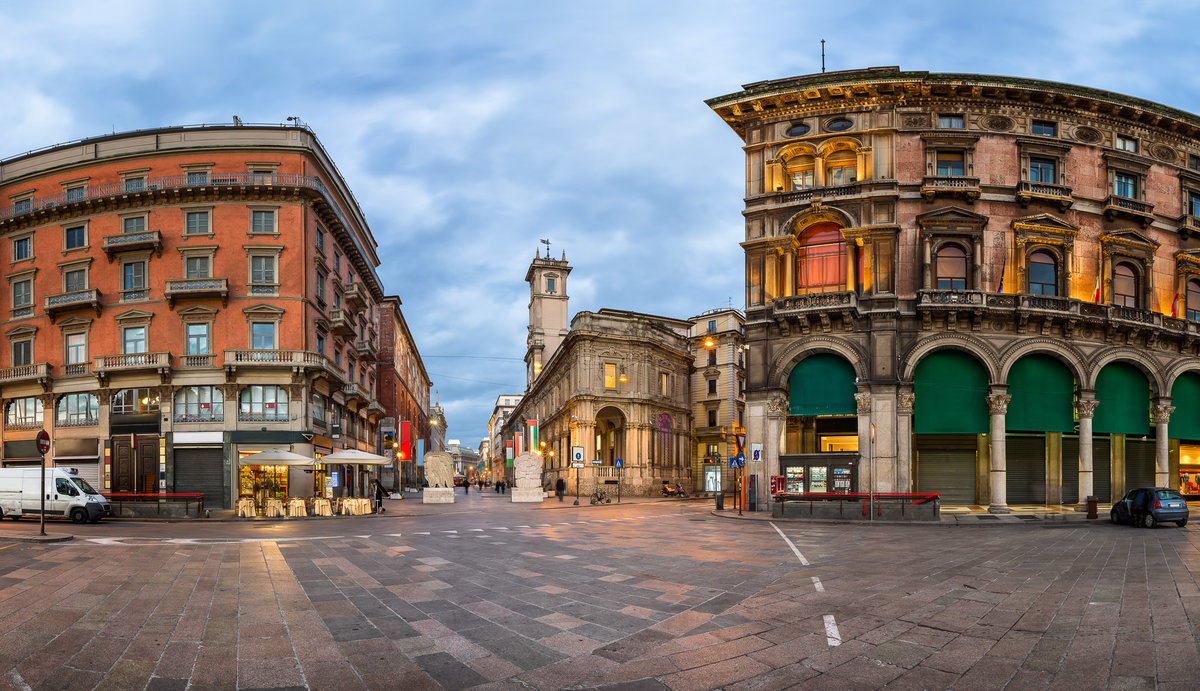 piazza dei mercanti милан фото