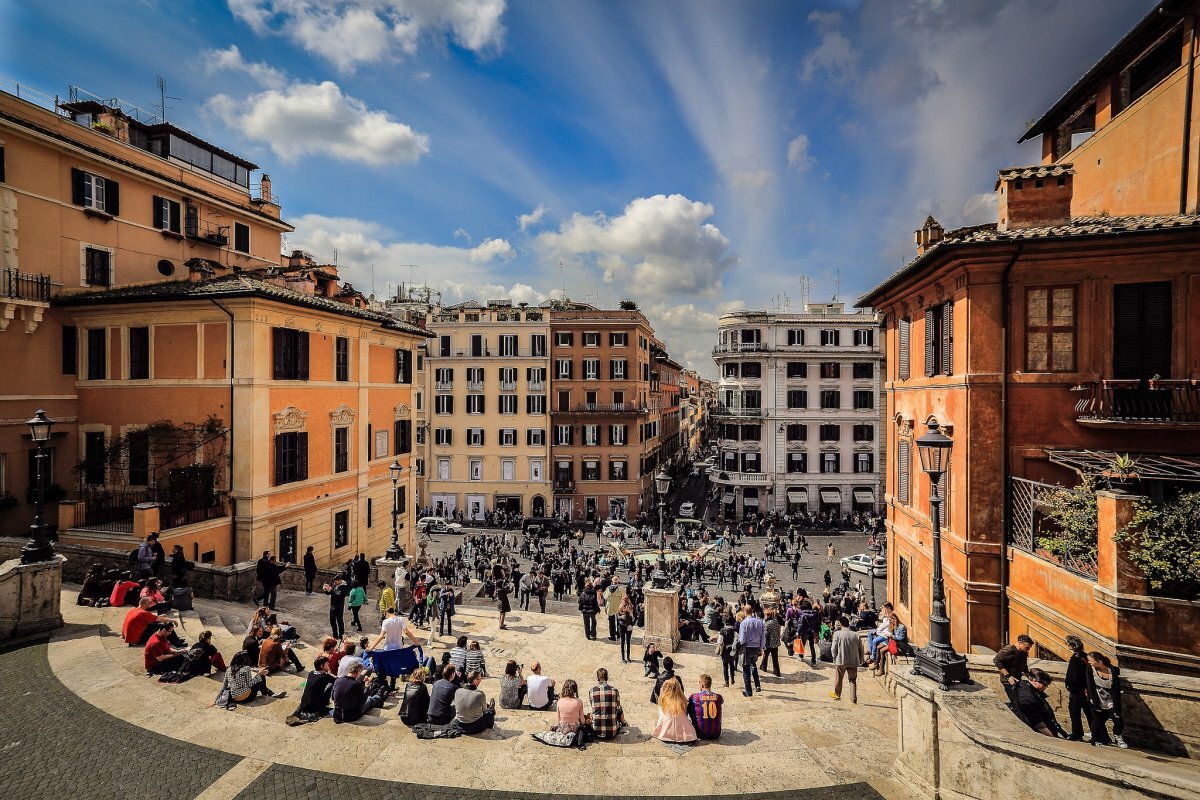 площадь испании (piazza di spagna) фото